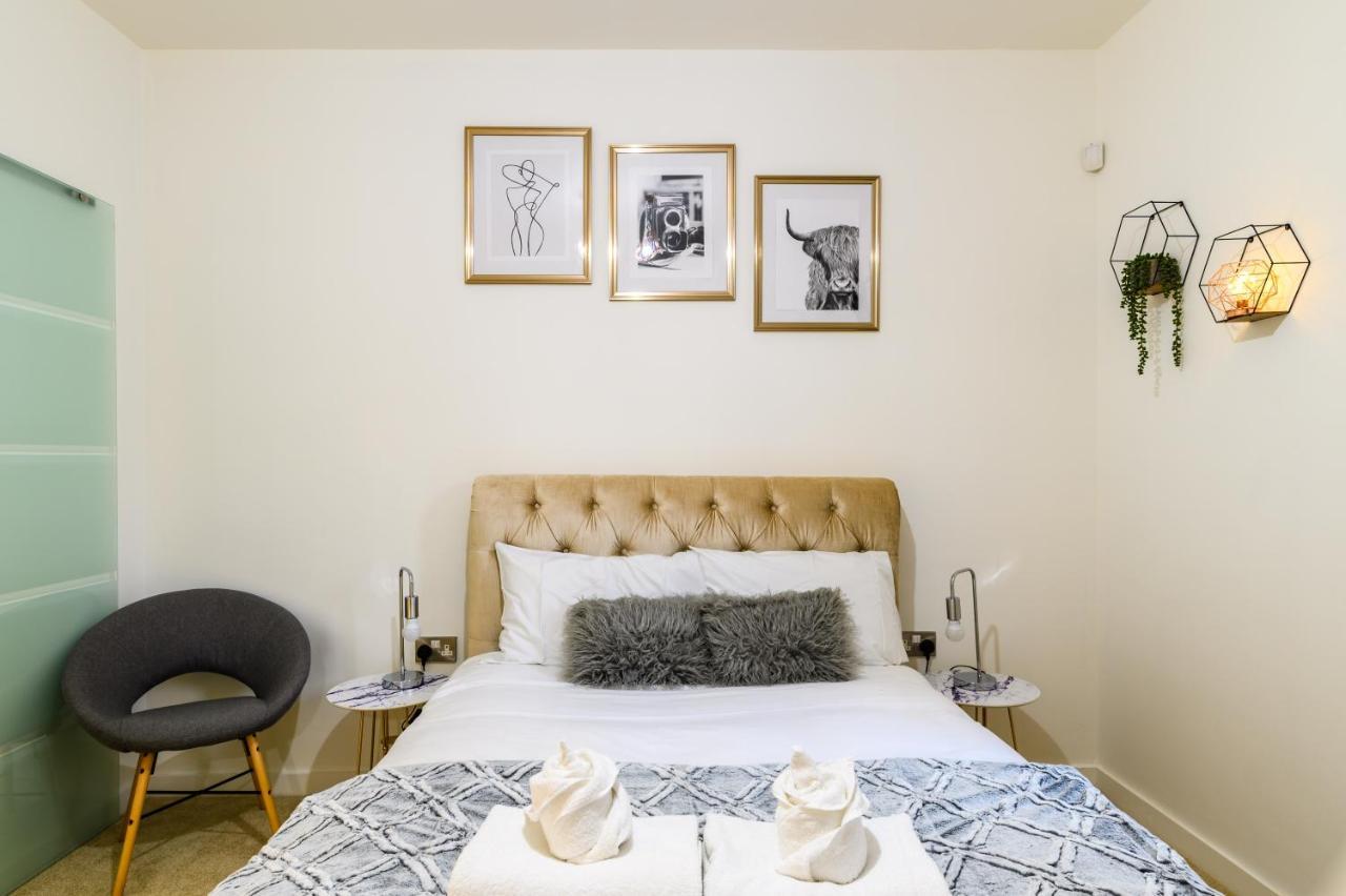 Comfy & Homely 2Bed Apartment - 5 Star Location Manchester Extérieur photo