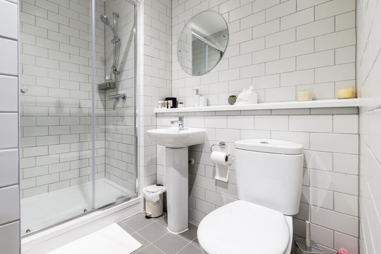 Comfy & Homely 2Bed Apartment - 5 Star Location Manchester Extérieur photo